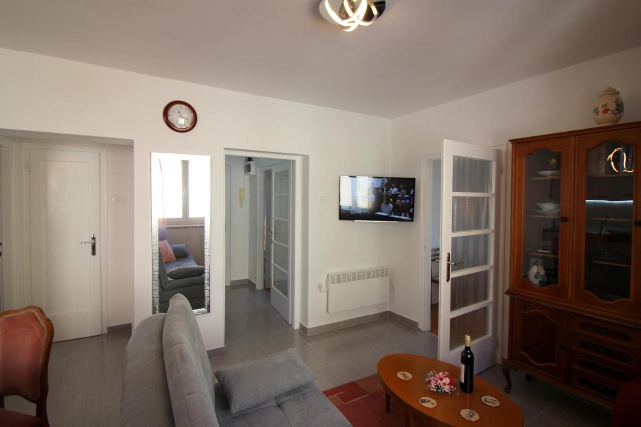 Apartment Agata In City Center Poreč Zewnętrze zdjęcie